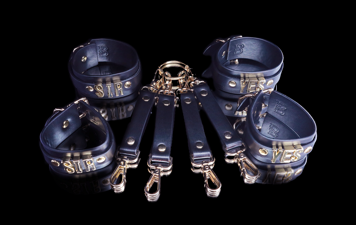 Leather Bondage Collar Guide: Find Your Perfect Fit