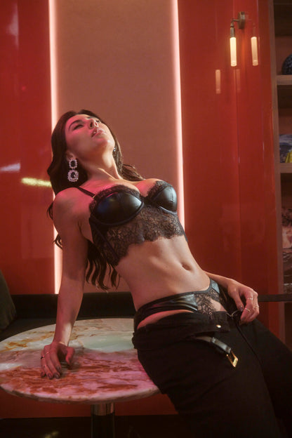 sexy-lace-underwear-crotchless-panties-set-004